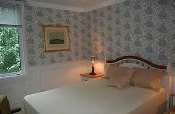 Elegant Cabbagetown Hotel Toronto