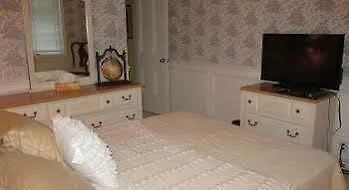 Elegant Cabbagetown Hotel Toronto